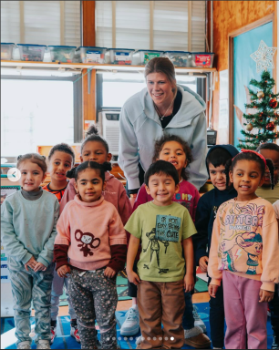 NY Sirens goalie, Abbey Levy visited her mother's preschool class in the Bronx to ask the kids to help her decorate her helmet.